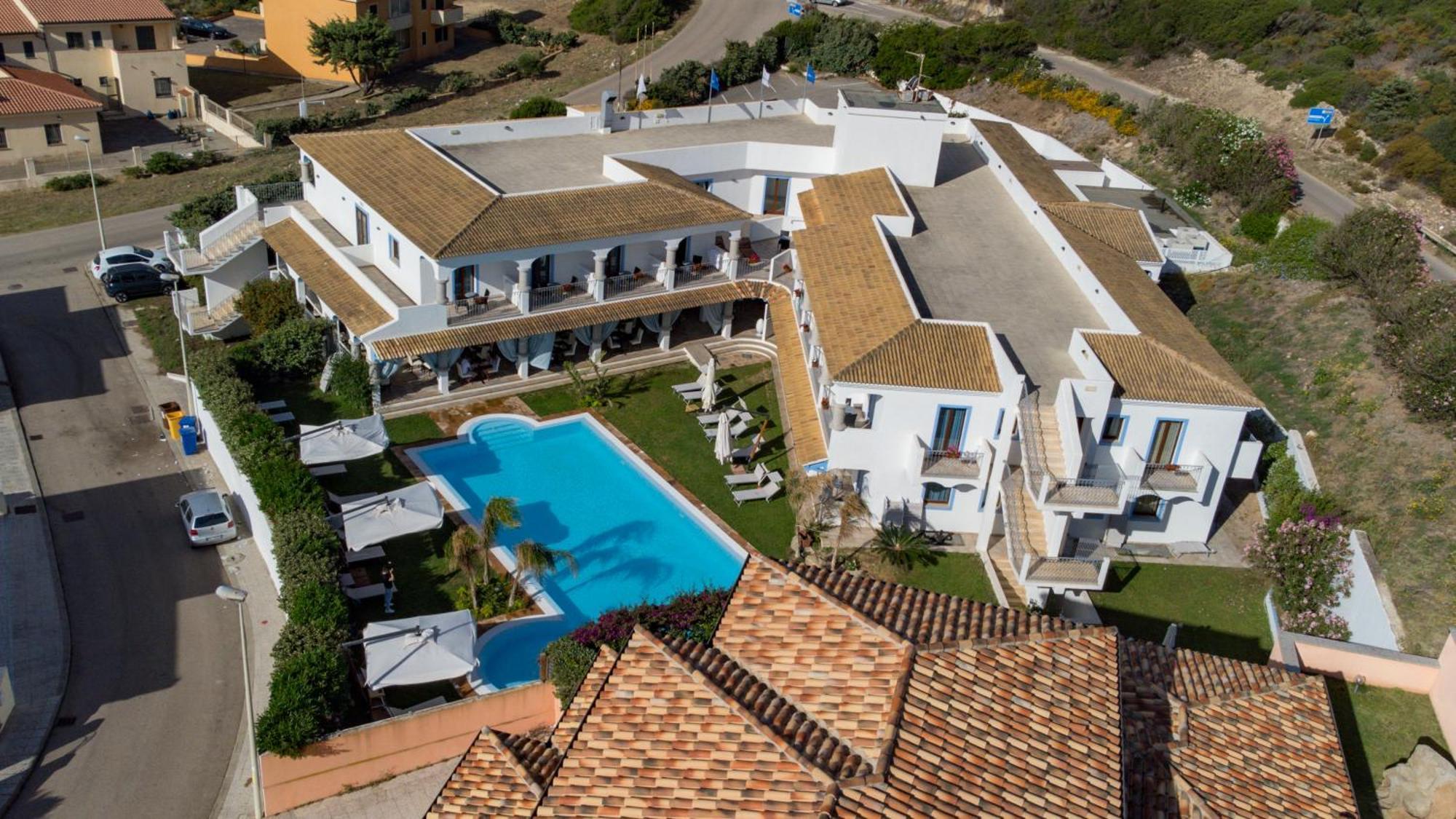 Gh Diana Hotel Santa Teresa Gallura Extérieur photo